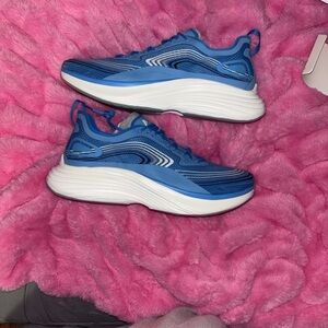 APL men’s streamline 9.5 men